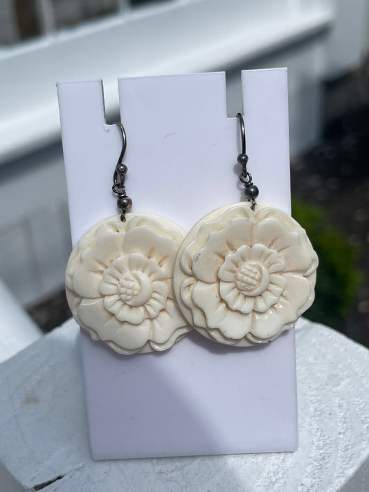 925 Sterling Silver Handmade White Alabaster Floral Earrings