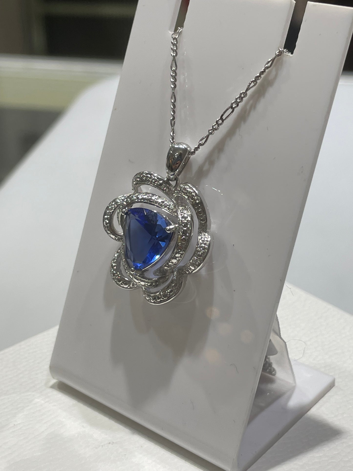 925 Sterling Silver Cushion Cut Simulated Sapphire & Zirconia Blooming Rose Necklace