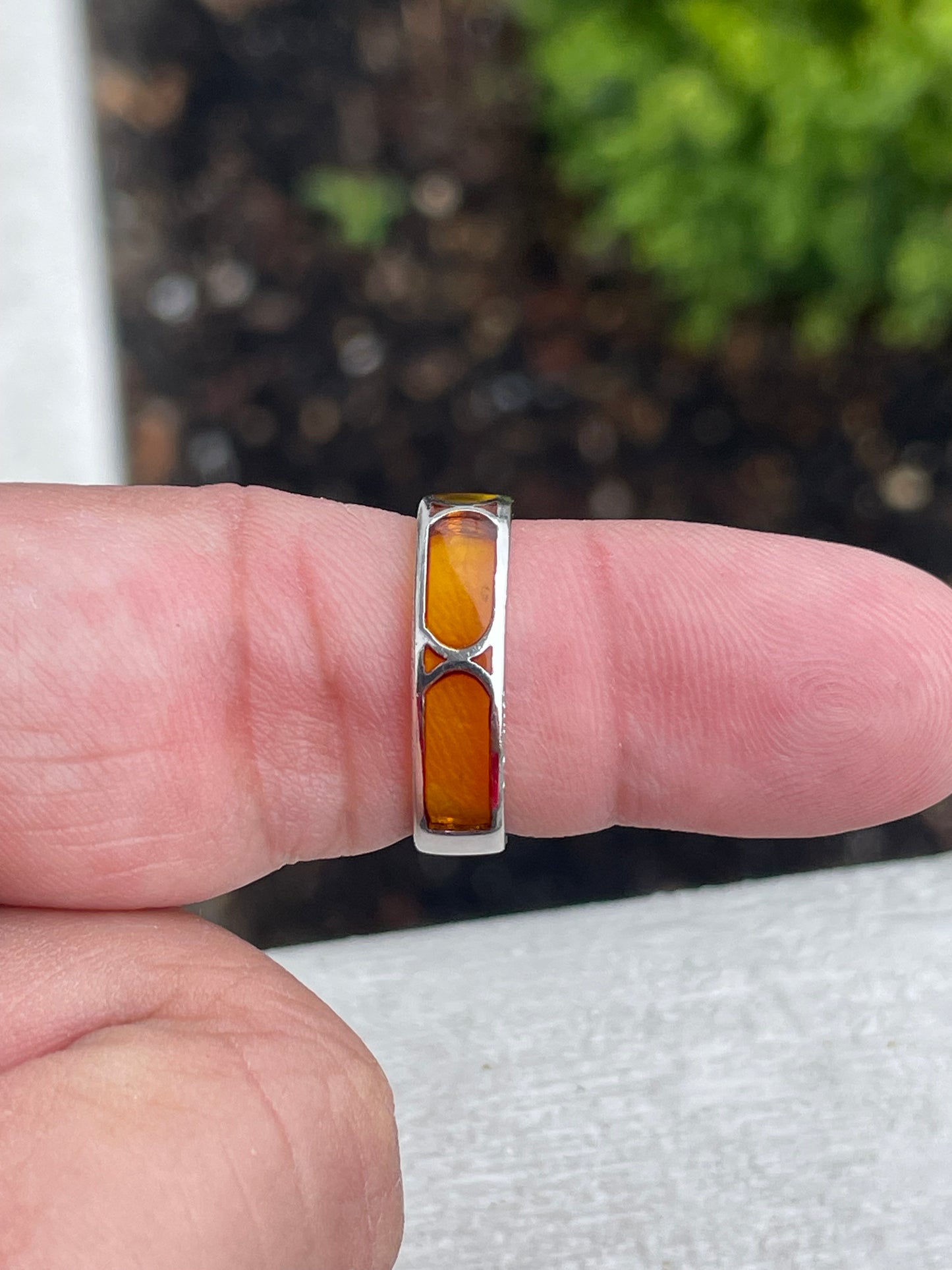 925 Sterling Silver Yellow Glass Band Ring Size 7.5