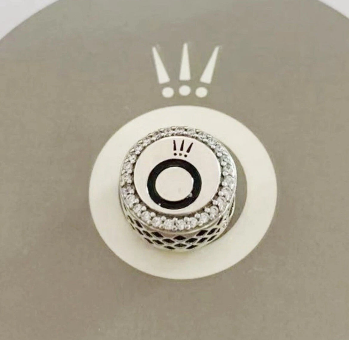 Pandora Curacao Round Signet Exclusive Charm