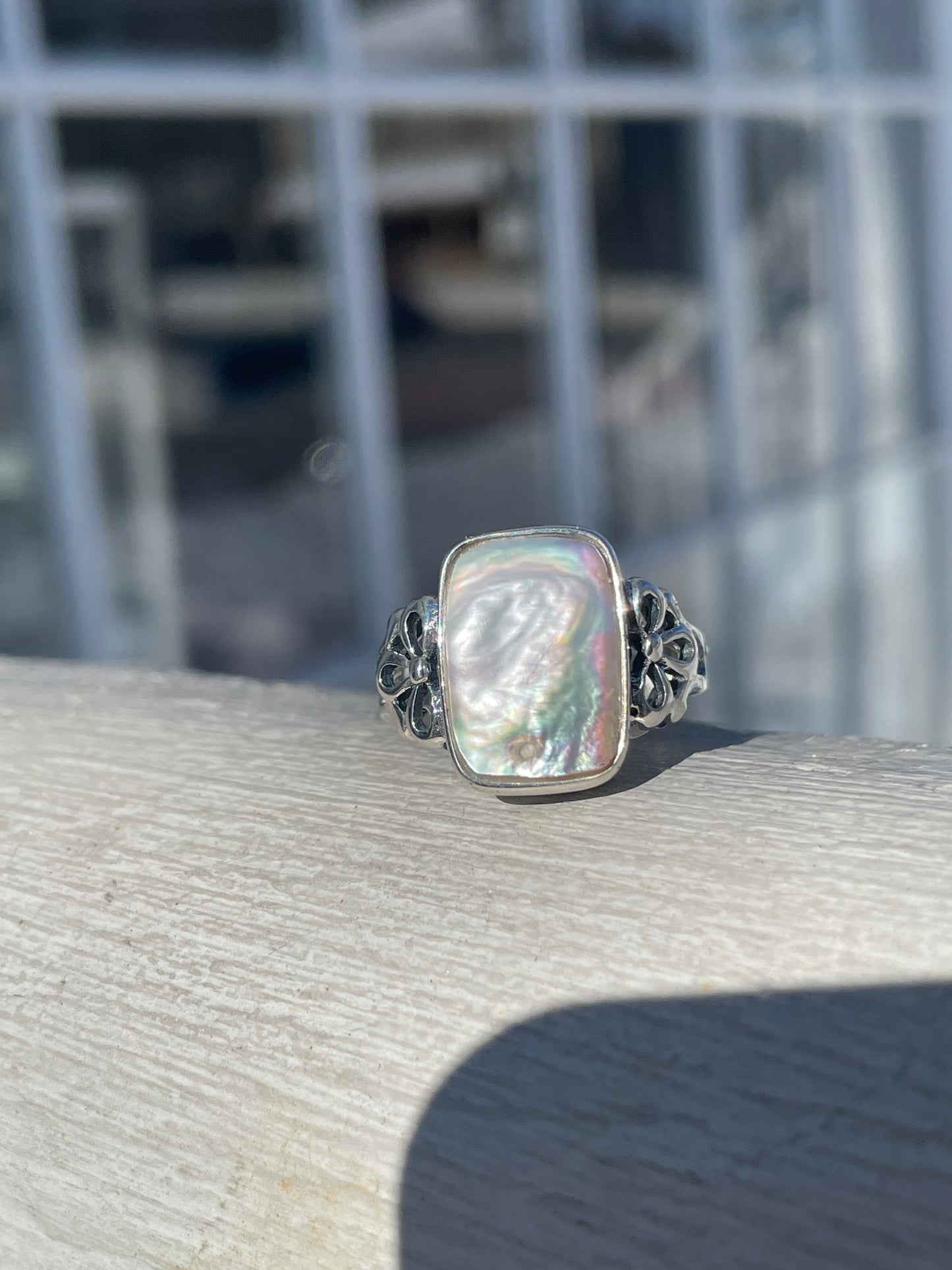 Mother of Pearl Signet 925 Sterling Silver Ring Size 7