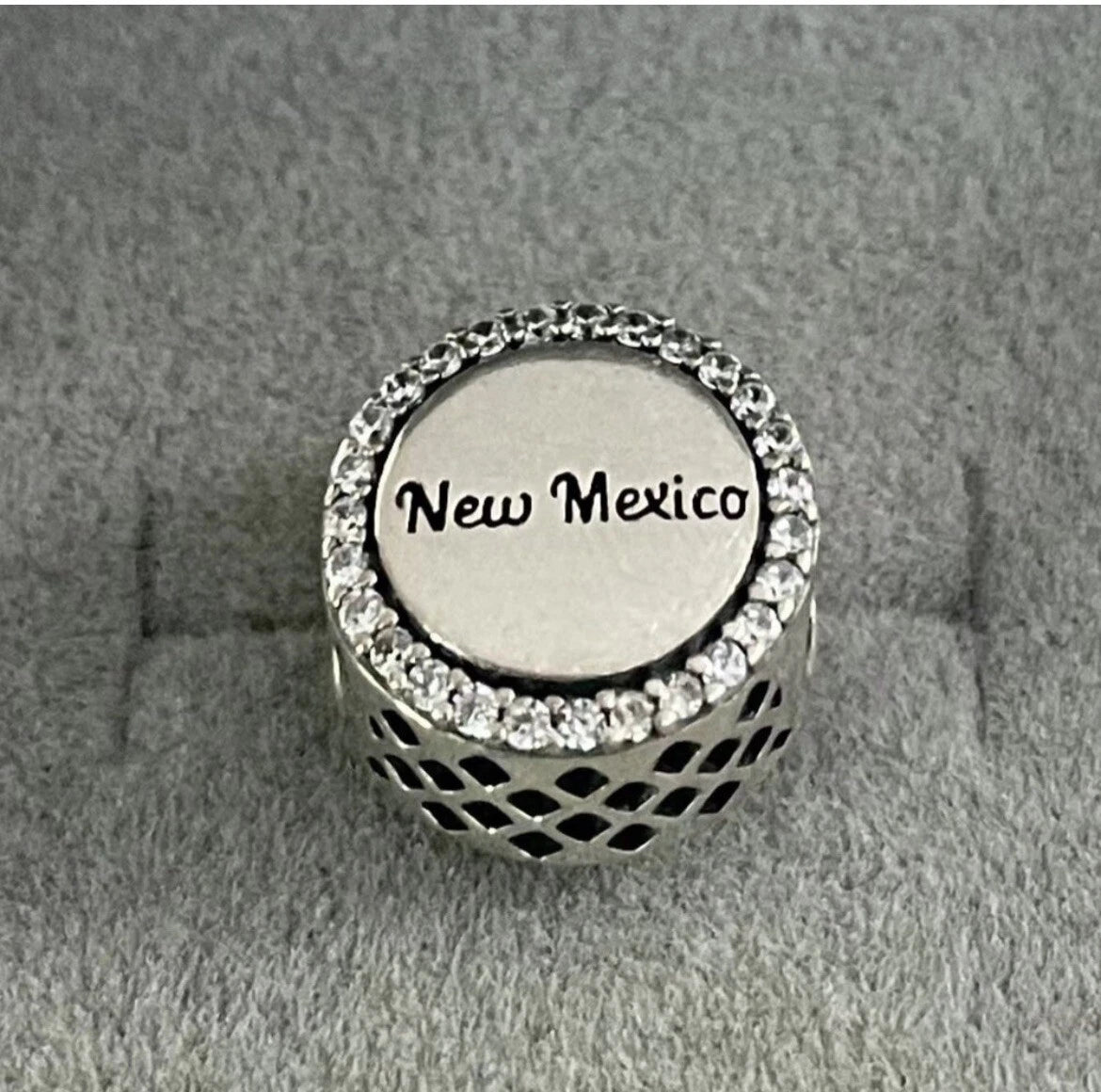 Pandora New Mexico State Exclusive Round Signet Charm