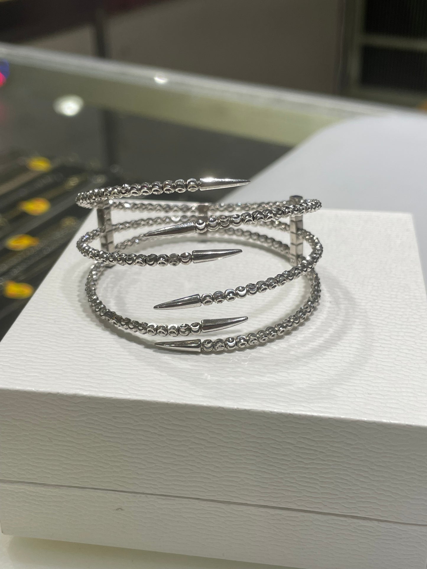 925 Sterling Silver Flexible Claw Bracelet 7”