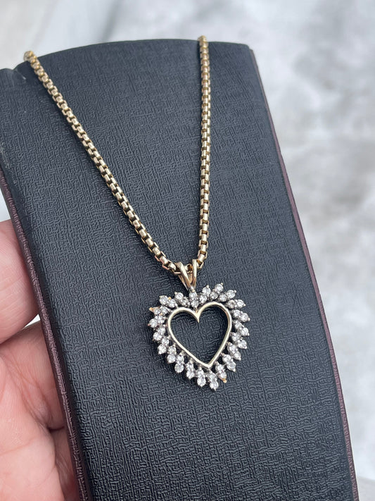 10k Gold Natural Diamond Heart Wreath Necklace 22”