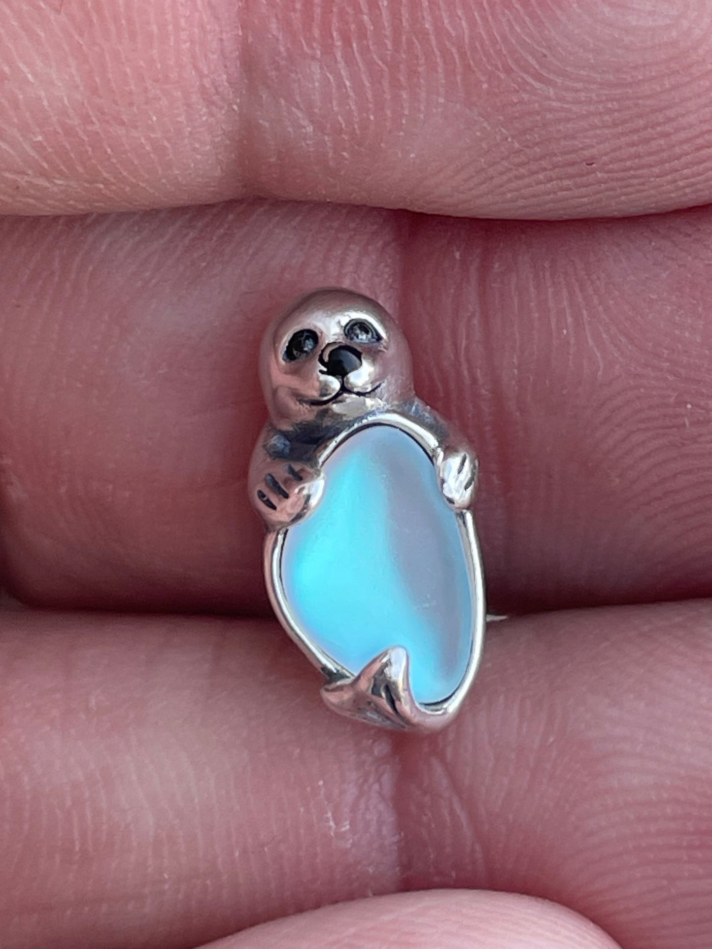 Pandora Opalescent Seal Charm