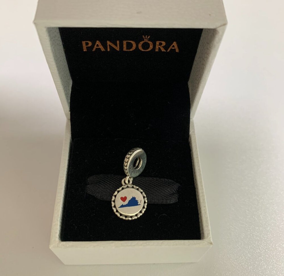 Pandora United States State of Virginia Exclusive Virginia Lovers Dangle Charm