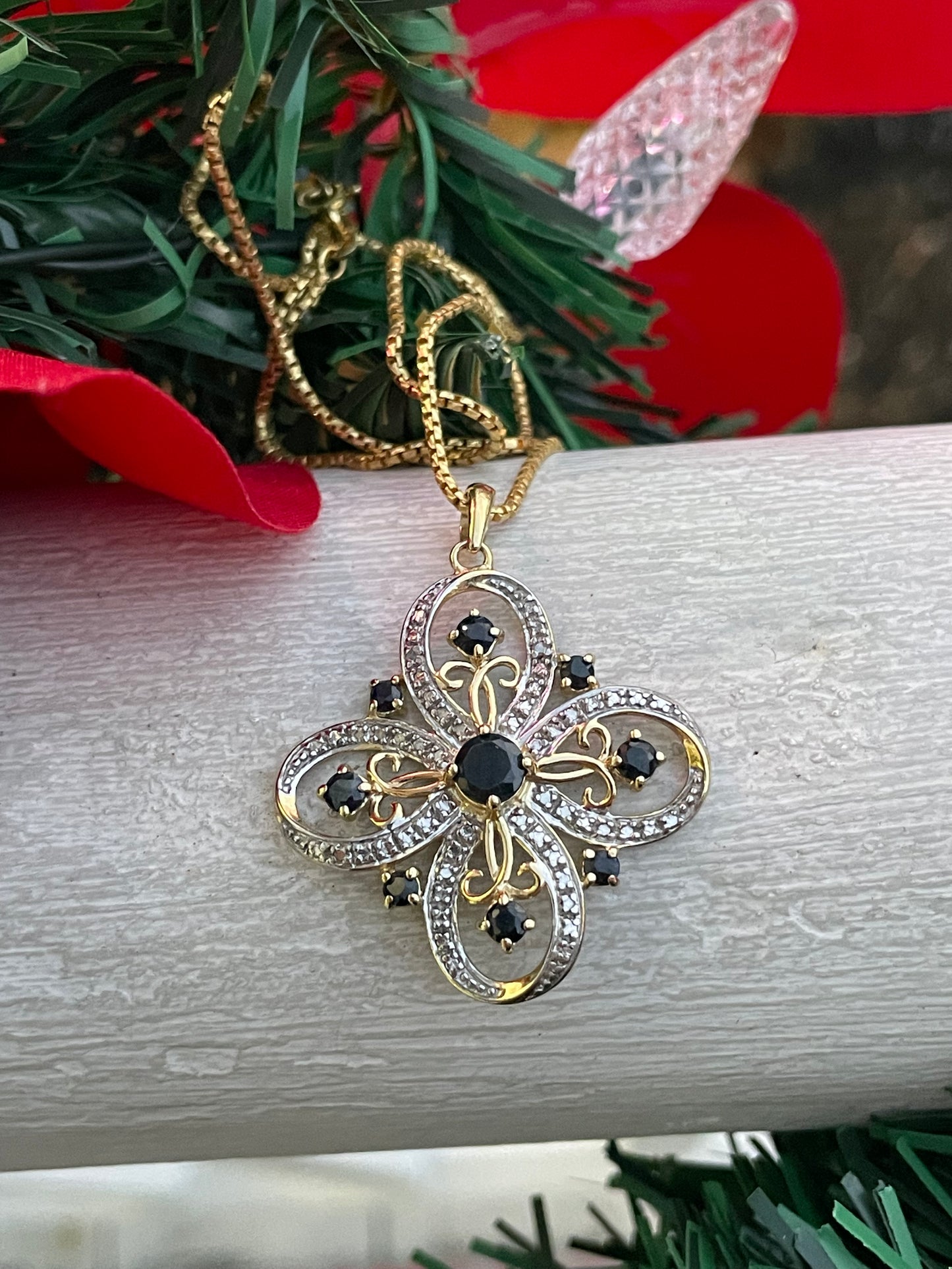 925 Sterling Silver Vermeil Quatrefoil Natural Sapphire Necklace