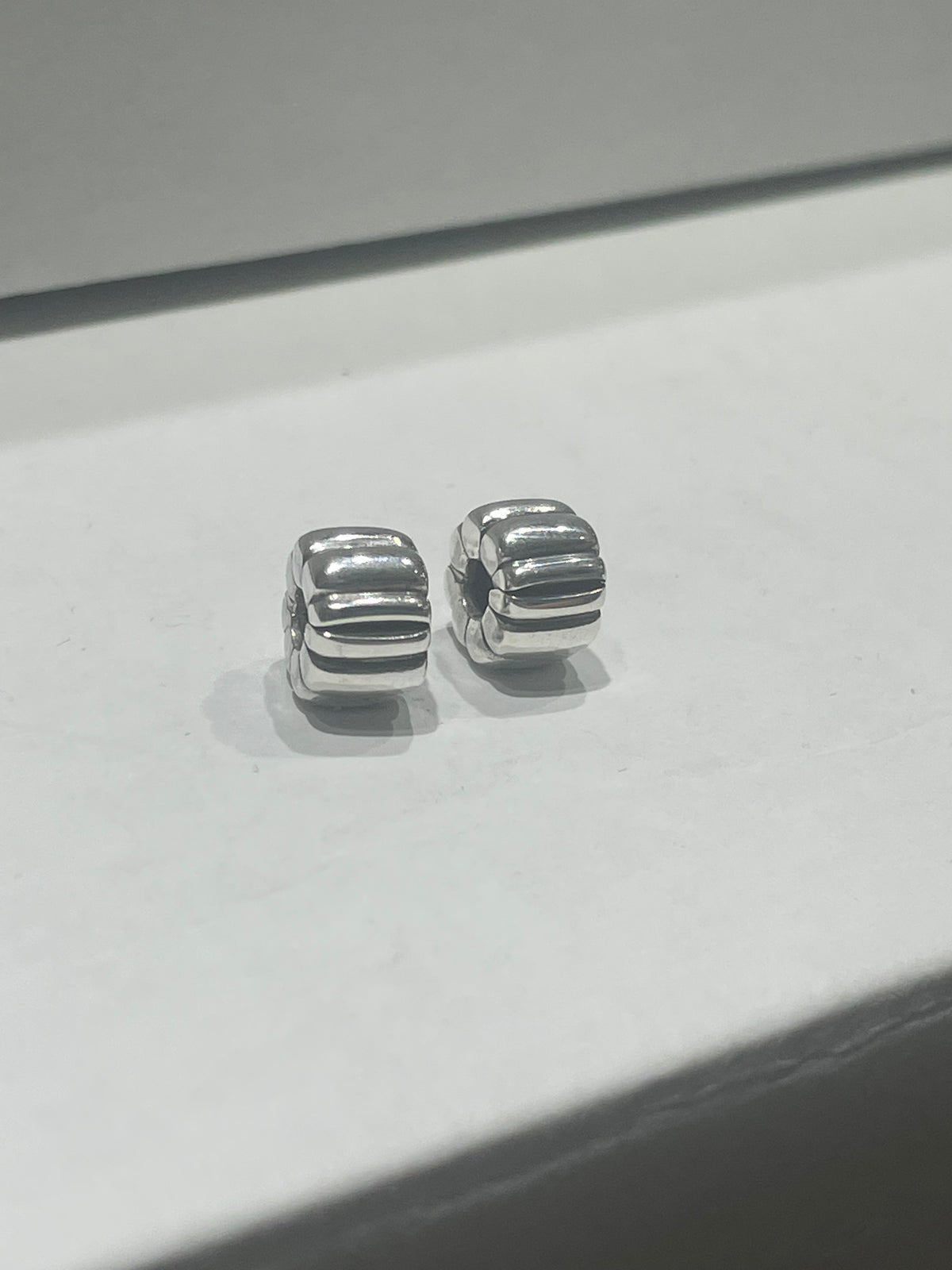 Pandora 2x Ribbed Clips