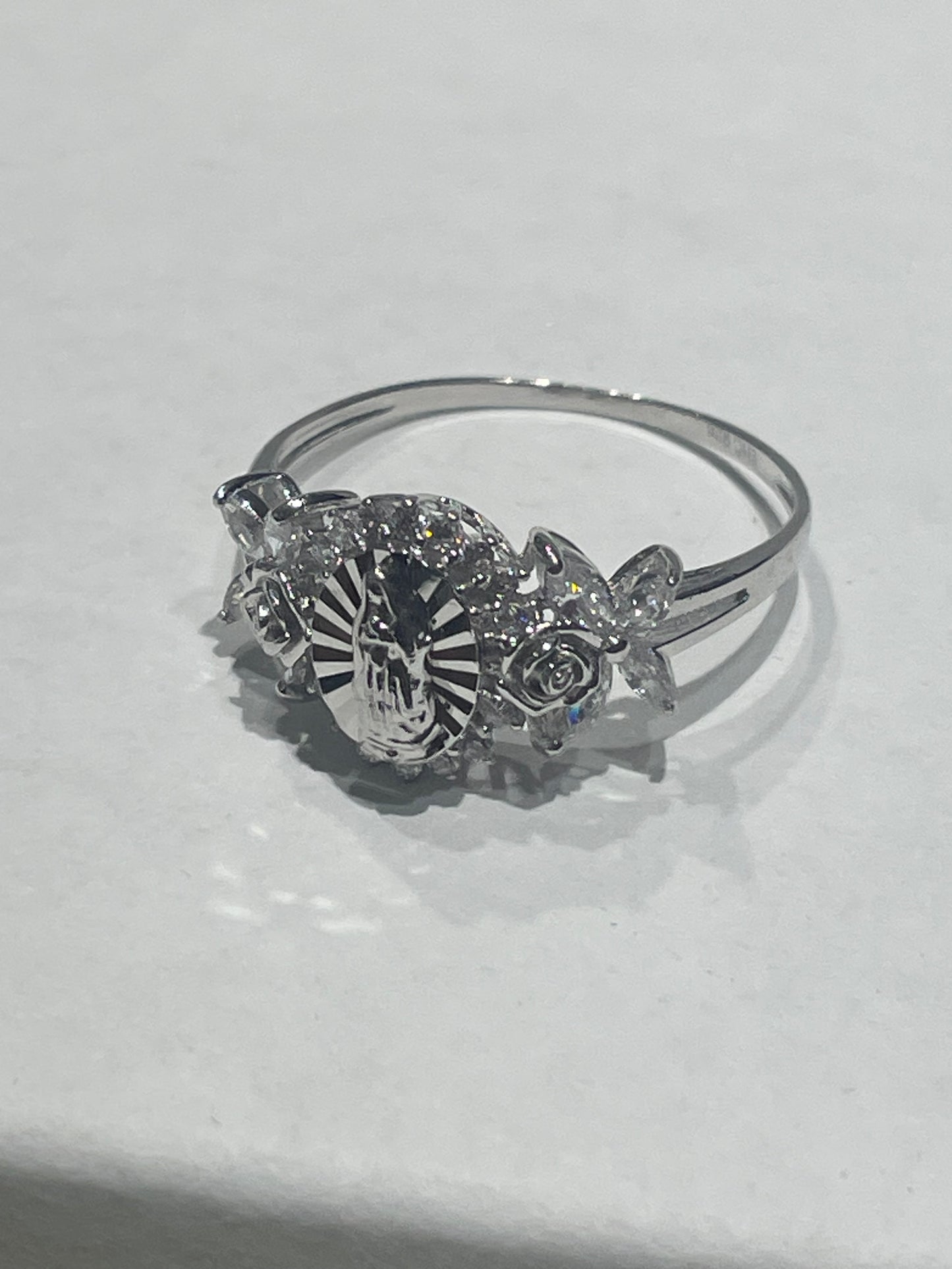 925 Sterling Silver Virgin Mary Ring Size 8.5