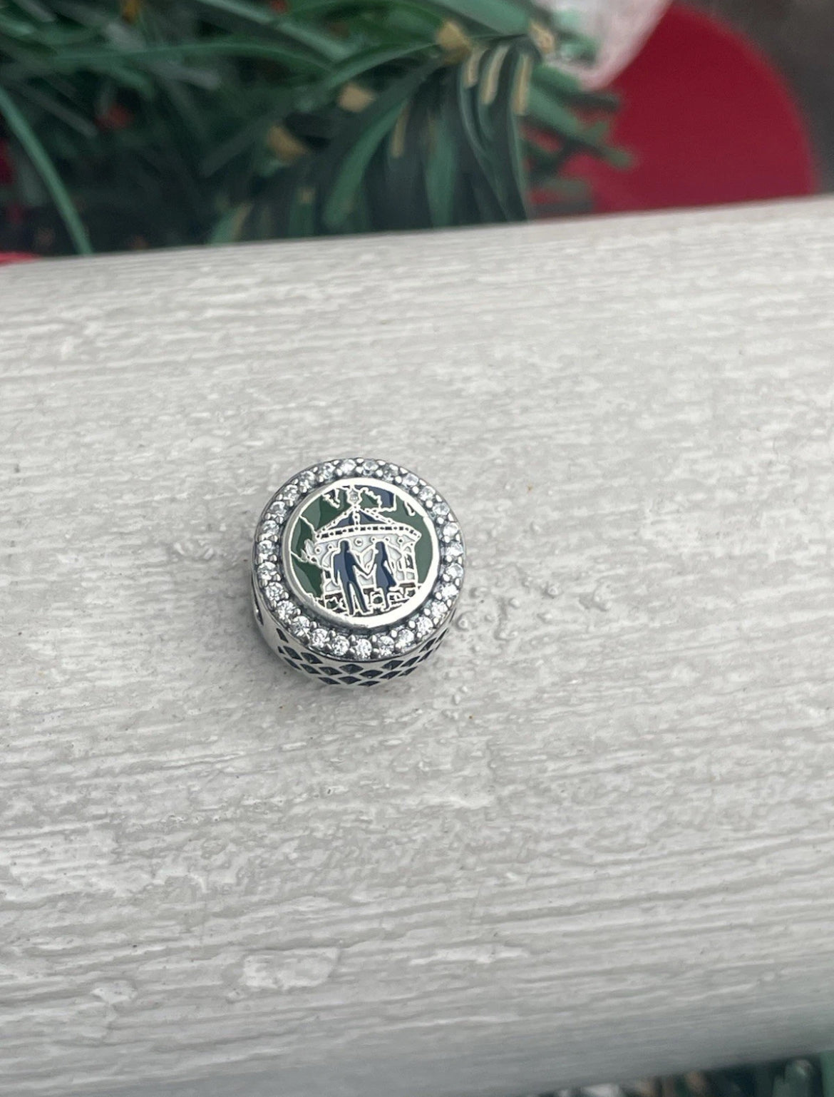 Pandora Pennsylvania Exclusive Peddler’s Village Round Signet Charm