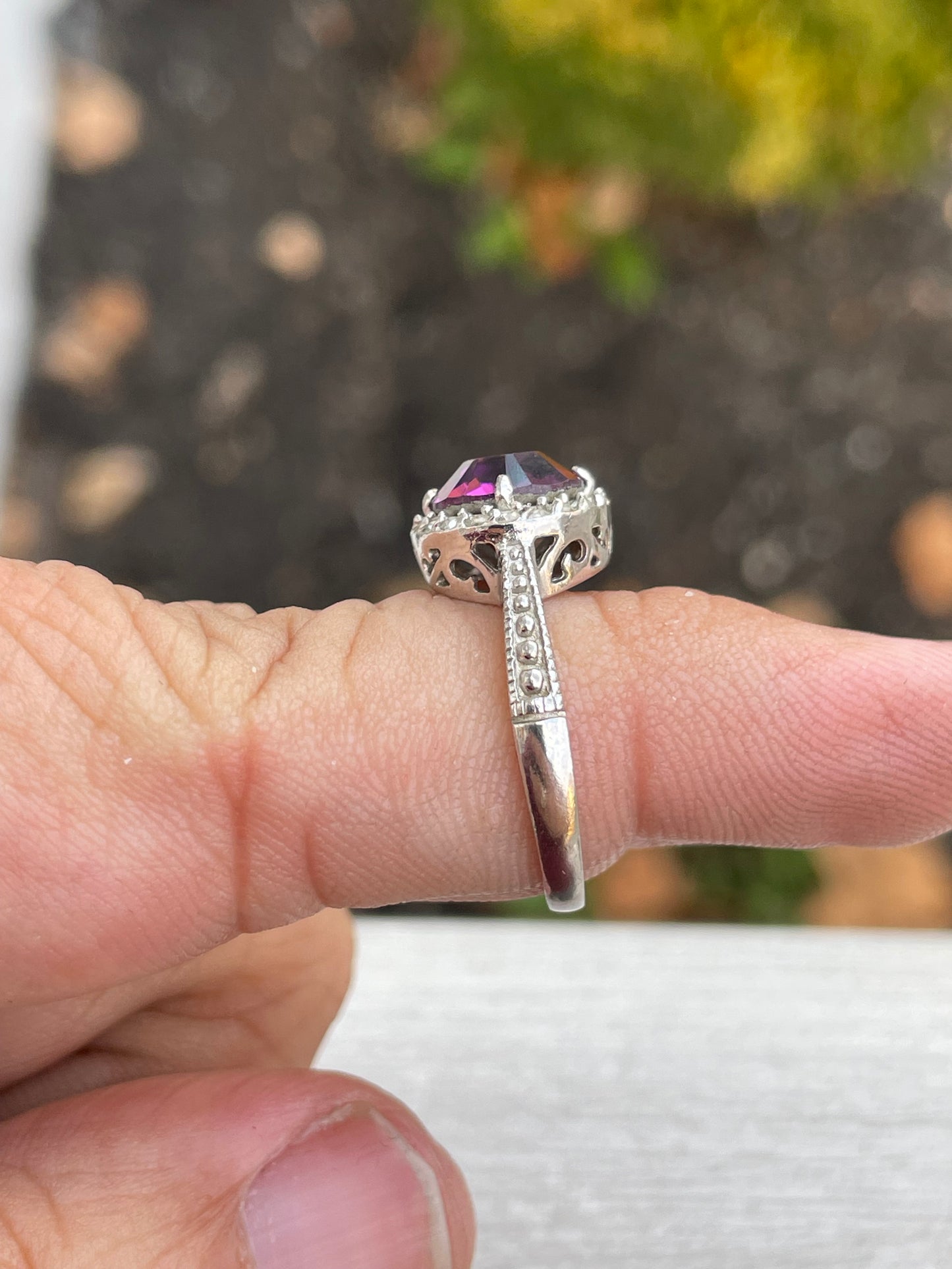 925 Sterling Silver Purple Crystal Ring Size 7