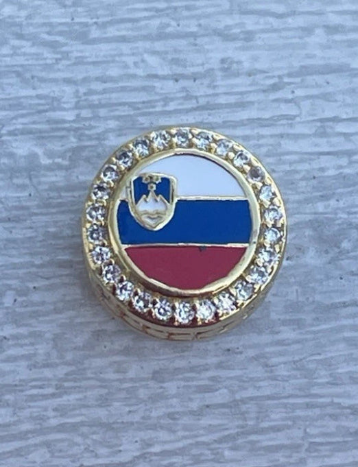 Pandora Slovenia Exclusive Country Flag Round Signet Gold Shine Charm