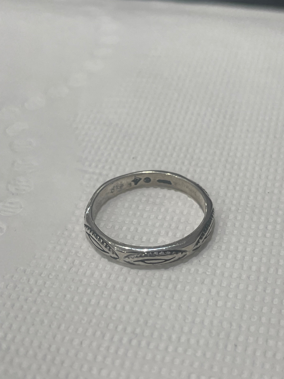 Designer Silpada 925 Sterling Silver Thin Textured Band Ring Size 7