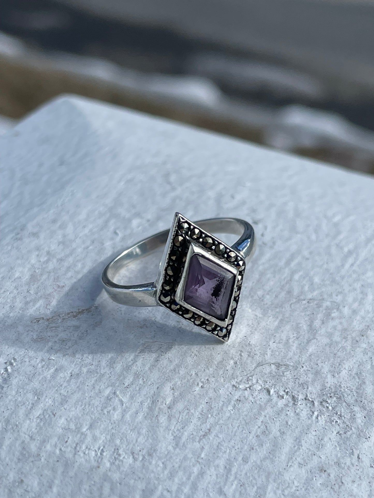 925 Sterling Silver Amethyst & Marcasite Rhombus Shaped Statement Ring Size 9