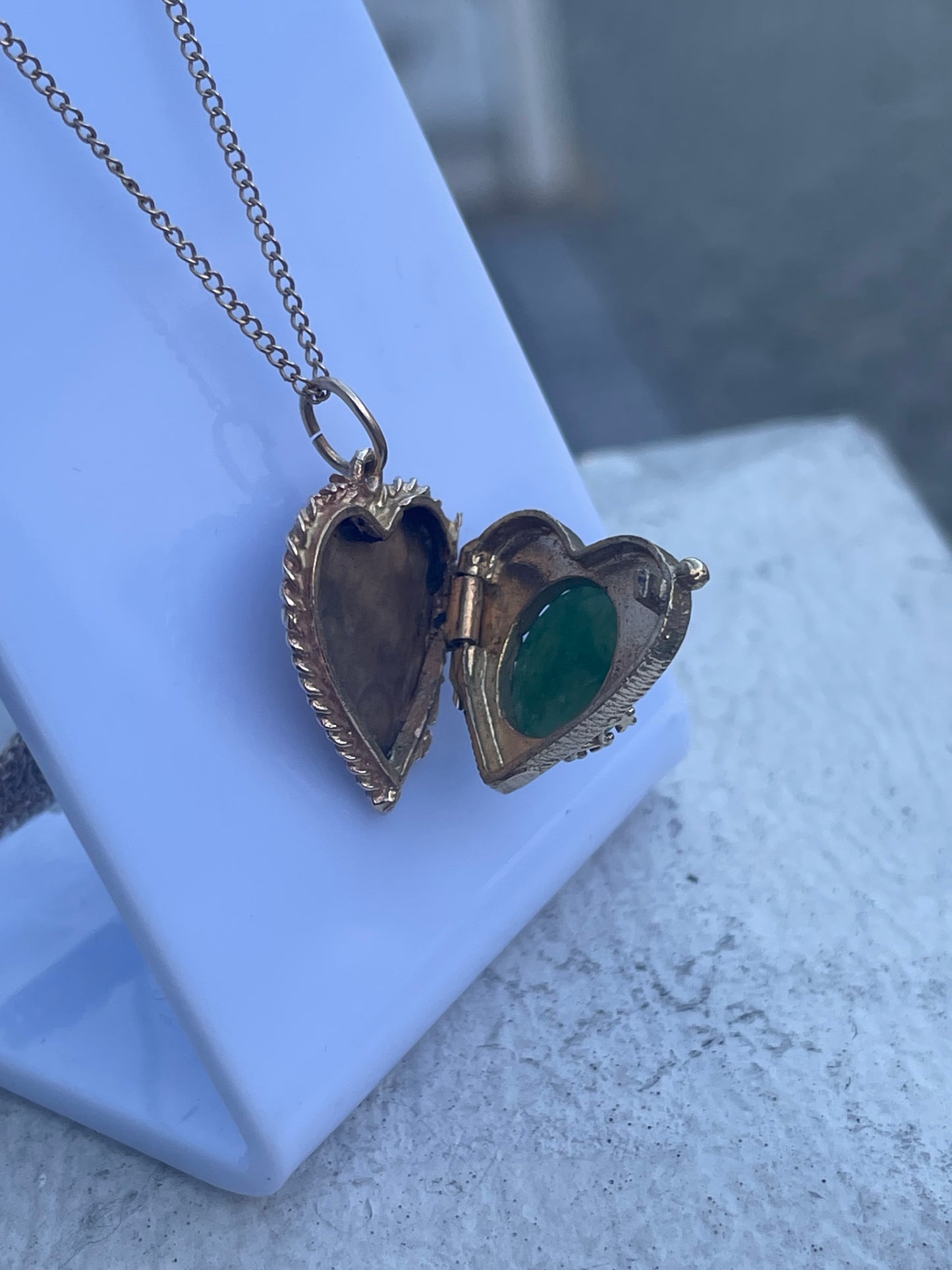 14k Gold Antique Natural Jade Heart Locket Necklace 18”