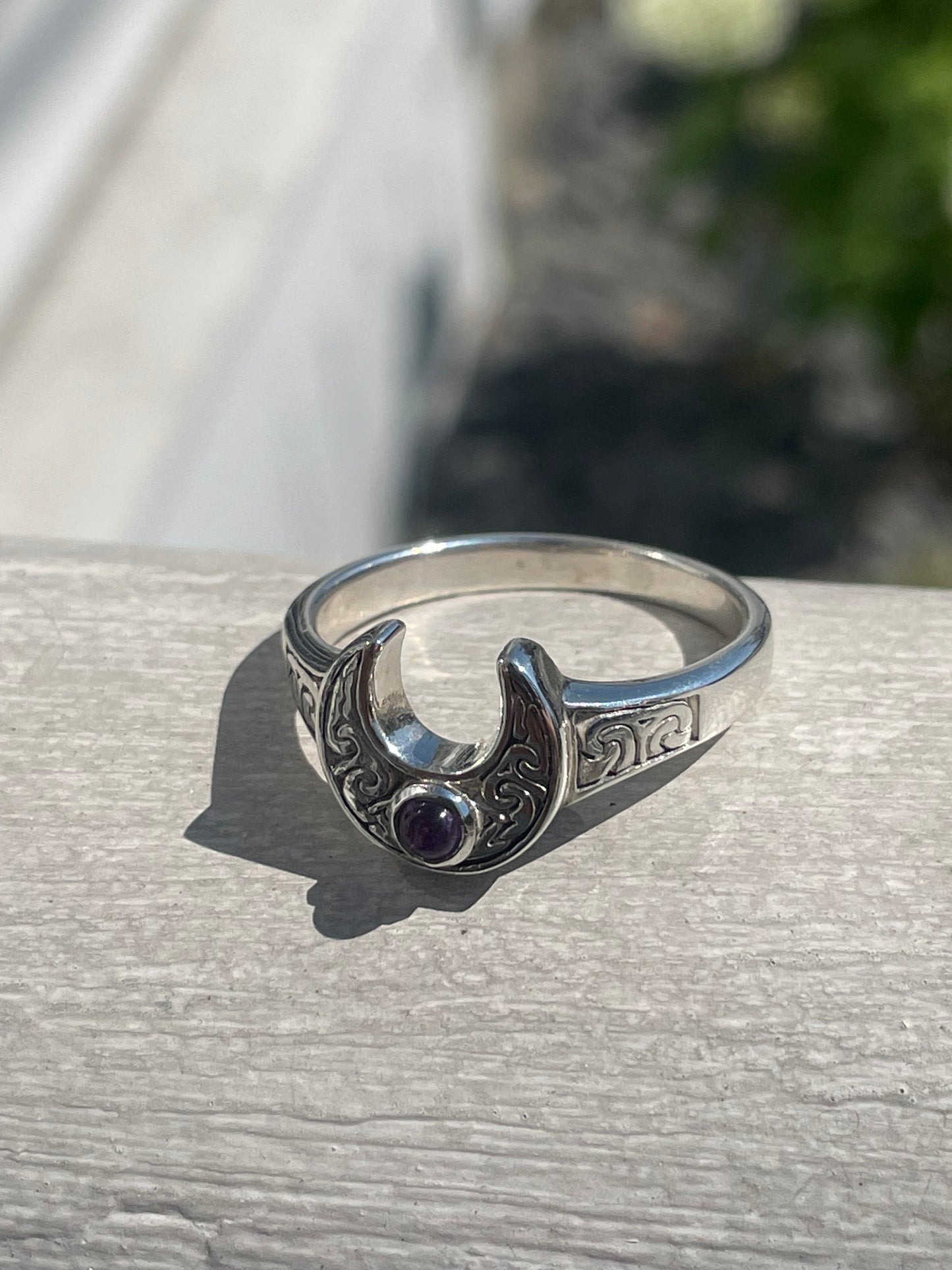 925 Sterling Silver Viking Etched Amethyst Stone Crescent Moon Ring Size 11