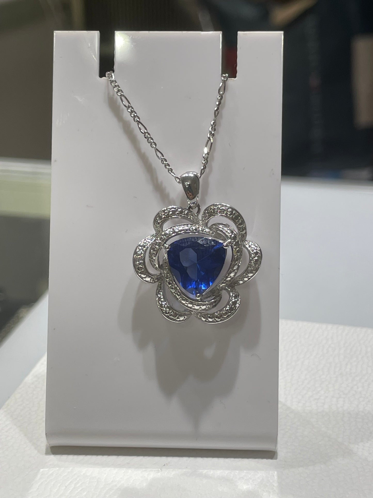 925 Sterling Silver Cushion Cut Simulated Sapphire & Zirconia Blooming Rose Necklace