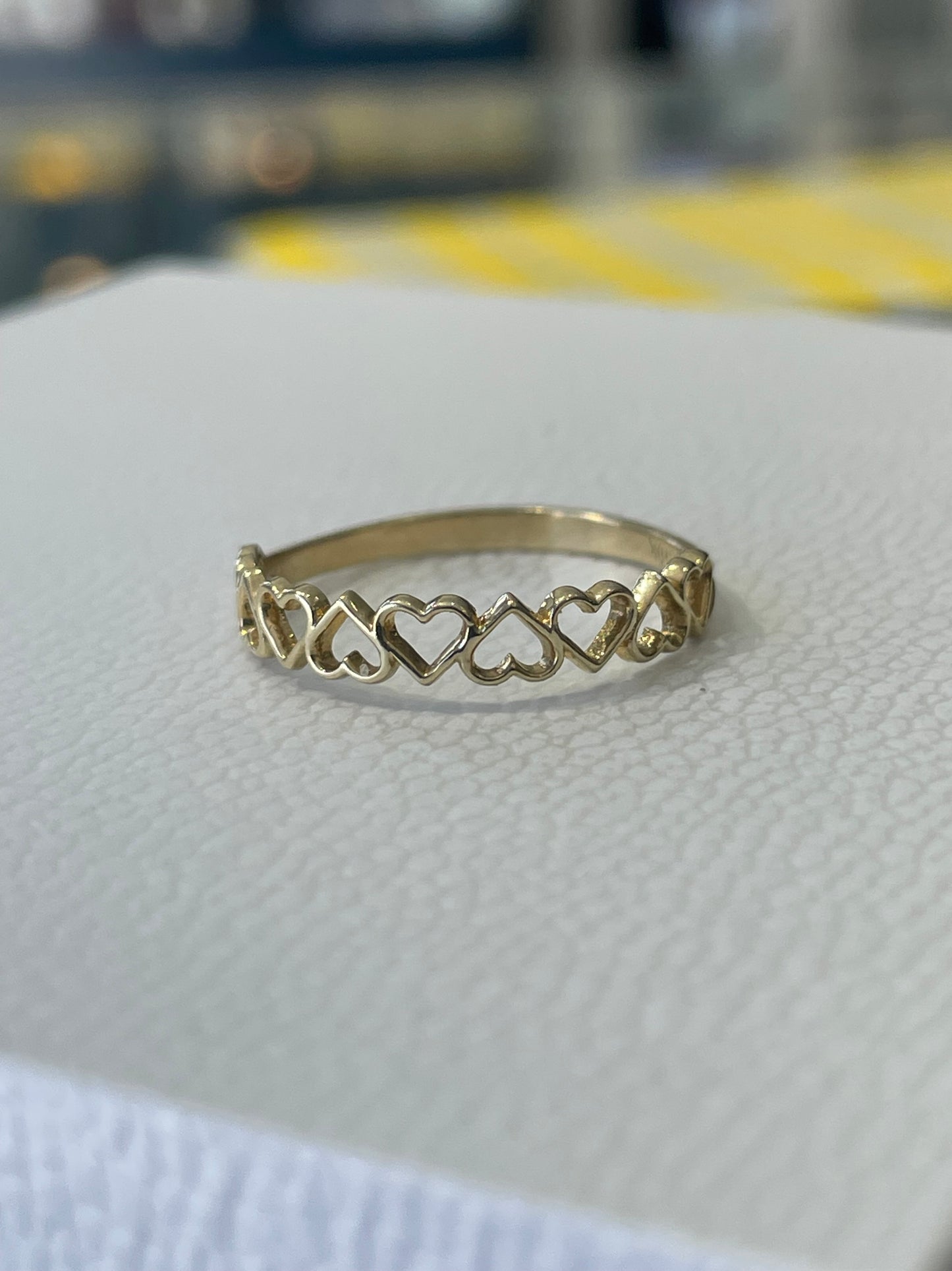 10k Gold Open Hearts Band Ring Size 7