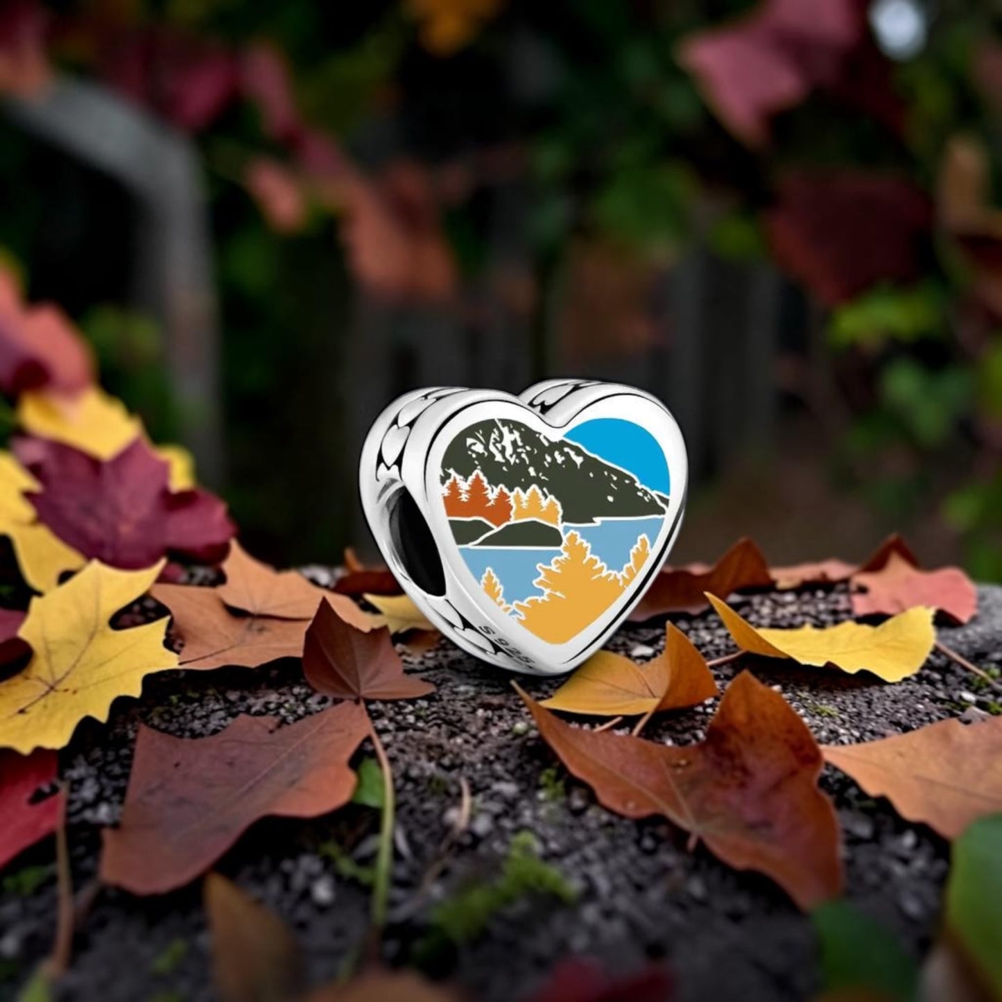Pandora State of Vermont Exclusive Scenic Logo Travel Heart Charm