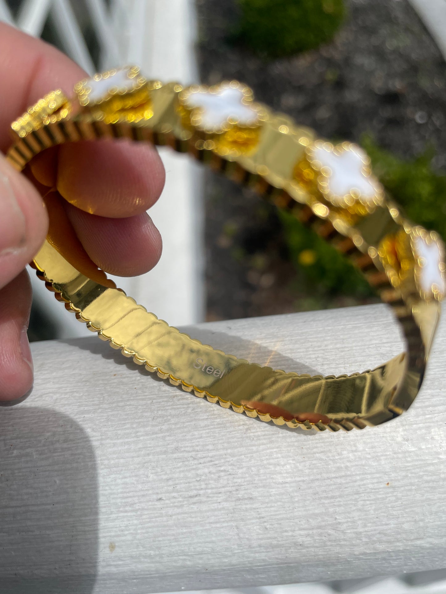 Stainless Steel Vermeil Quatrefoil White Clover Bangle Bracelet 7”