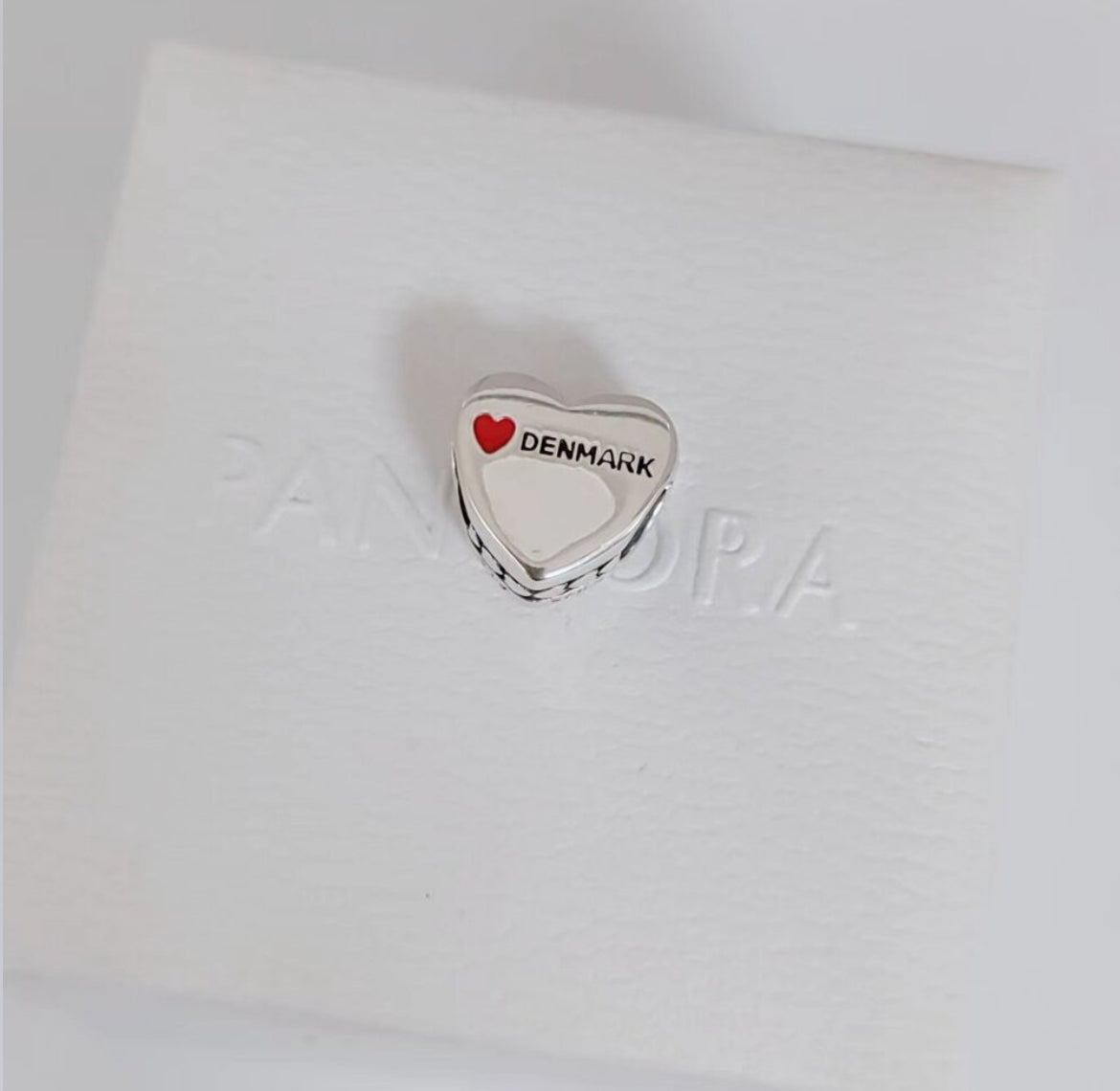 Pandora Denmark Country Exclusive Heart Flag Charm