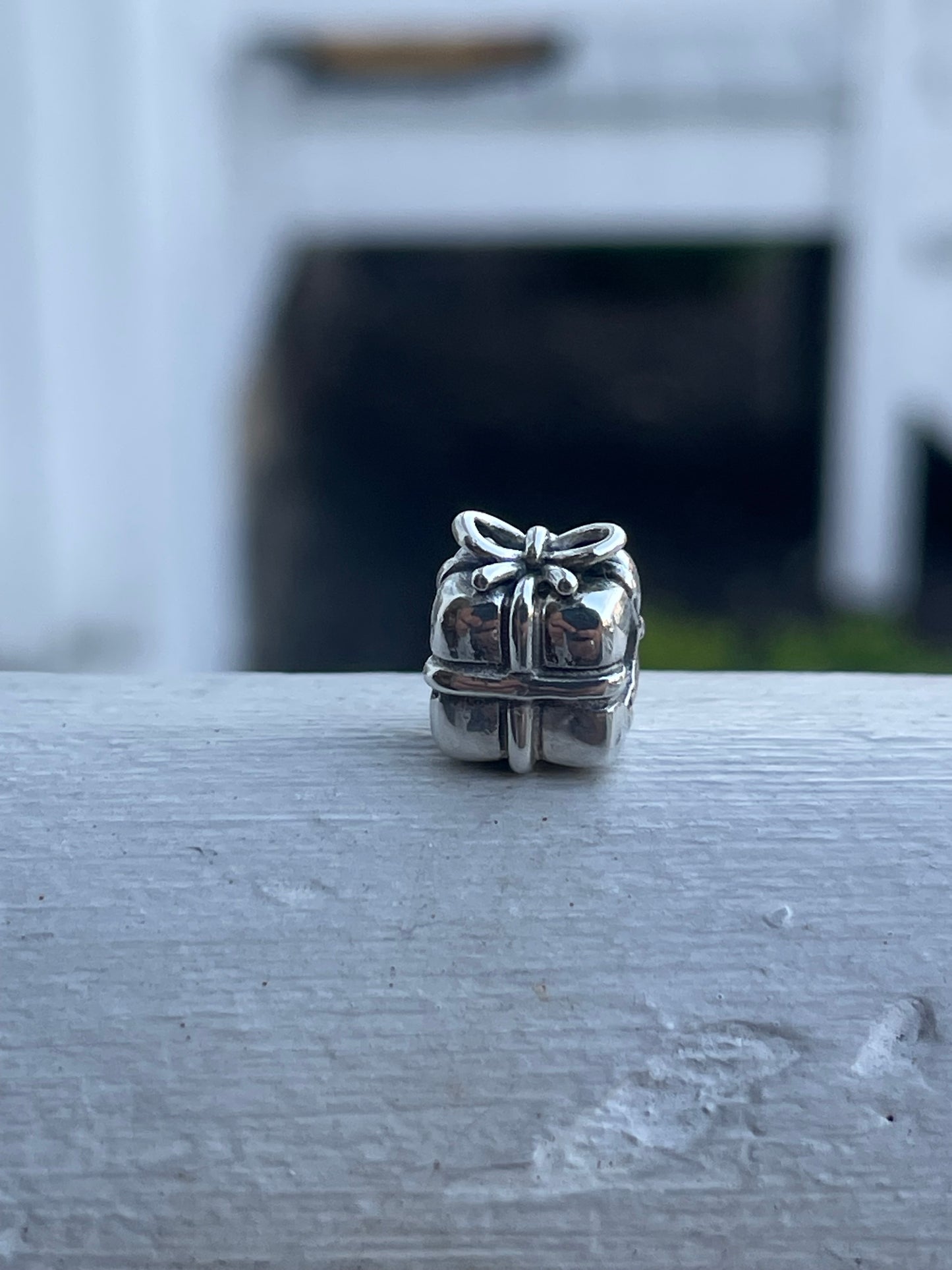 Pandora Present Gift Box Charm 790300