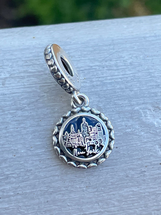 Pandora New York City Exclusive City that never sleeps Silver Signet Travel Dangle Charm