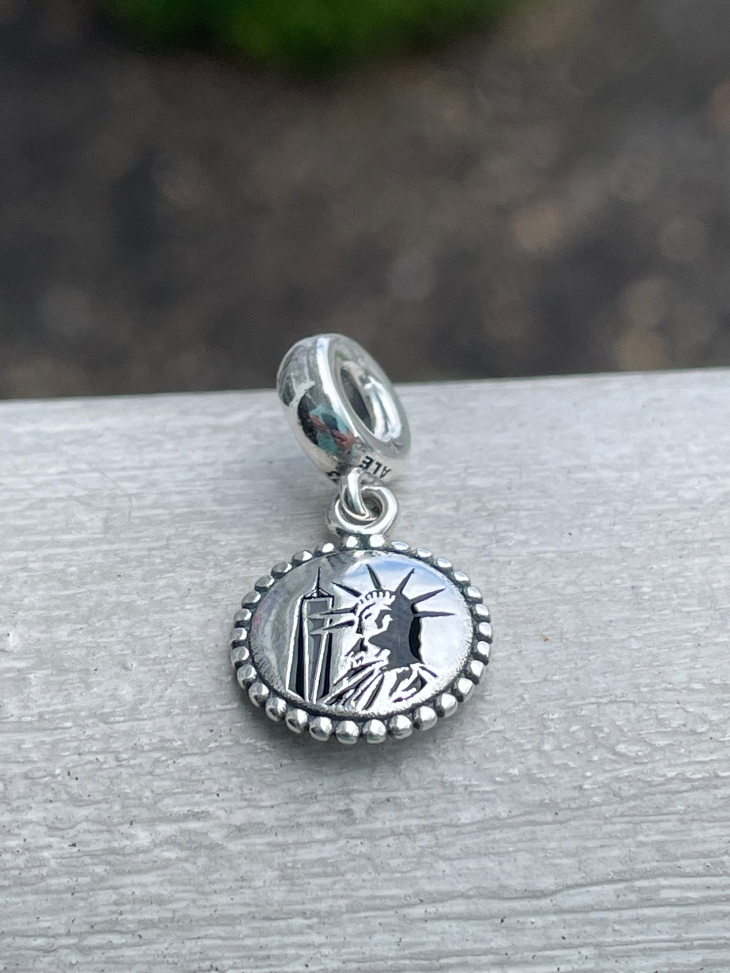 PANDORA New York City Exclusive Freedom Tower & Statue of Liberty Moments Dangle CHARM