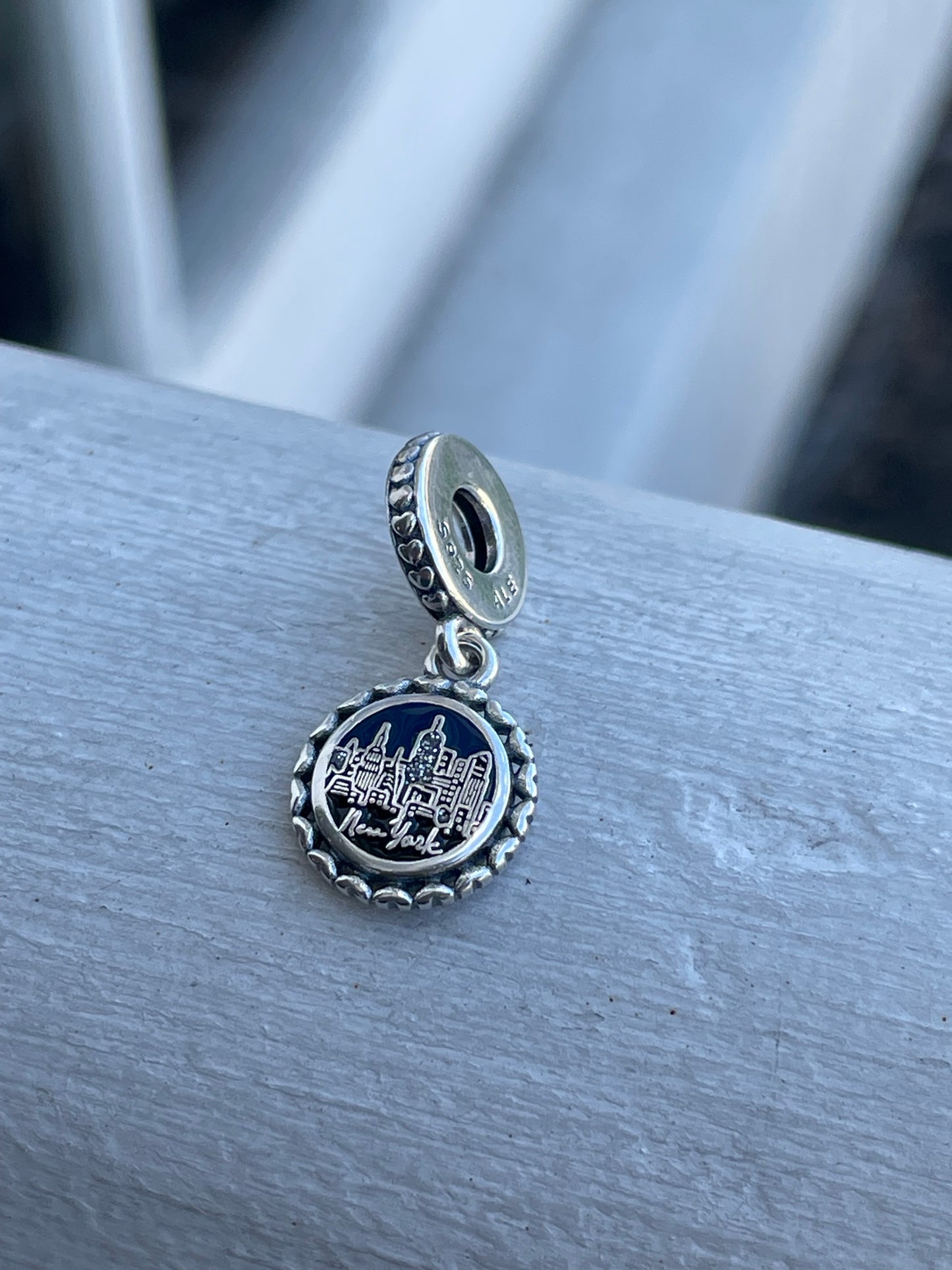 Pandora New York City Exclusive City that never sleeps Silver Signet Travel Dangle Charm