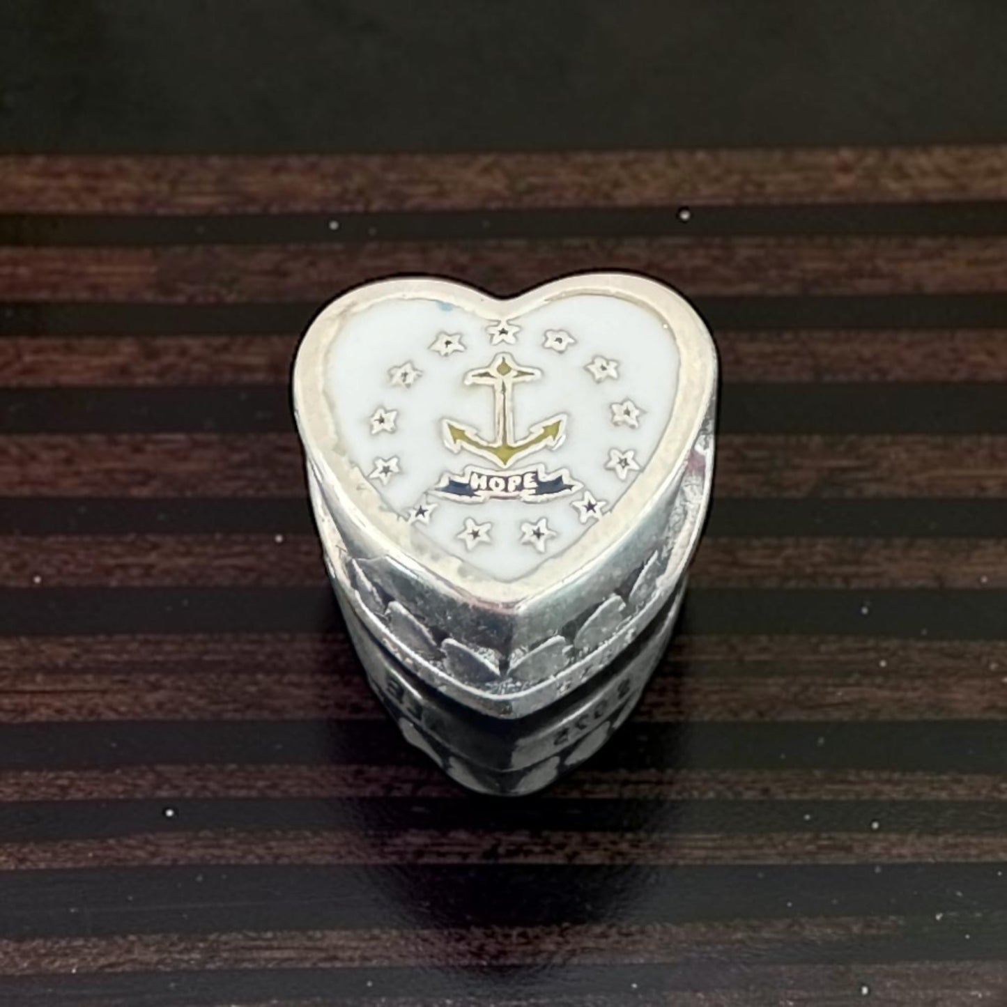 Pandora State of Rhode Island Exclusive State & Country USA Flag Reversible Heart Travel Charm