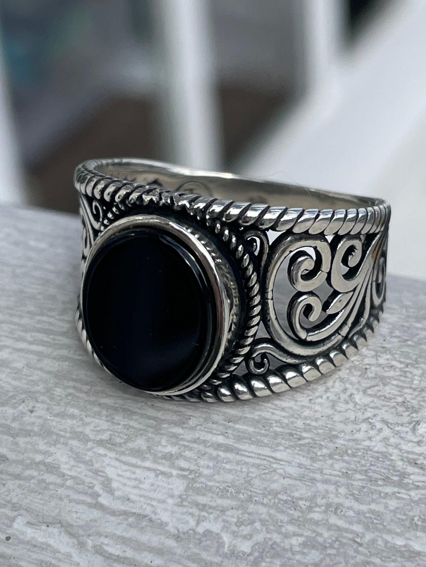 Designer IGI 925 Sterling Silver Openwork Cigar Band Onyx Ring Size 13
