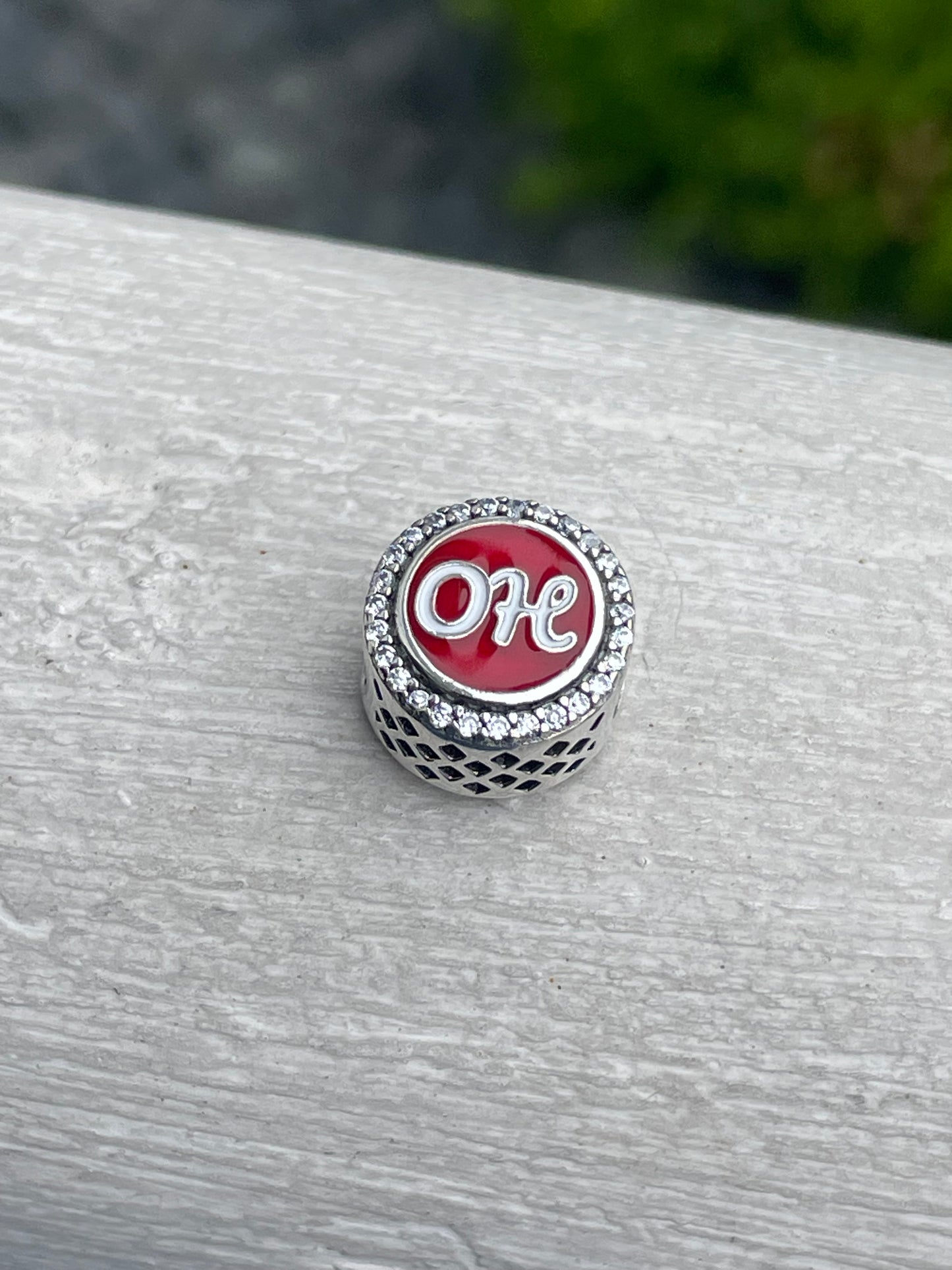 Pandora Ohio State Exclusive Travel Signet Round Charm