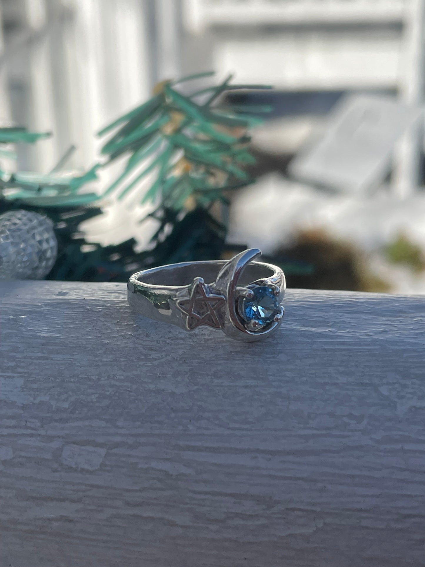 925 Sterling Silver Wiccan Star & Crescent Moon Ring with Blue Topaz Size 8.25