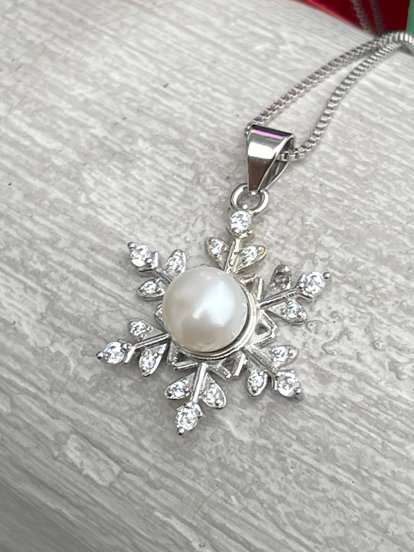 925 Sterling Silver Snowflake Cz & Pearl Snowflake Necklace