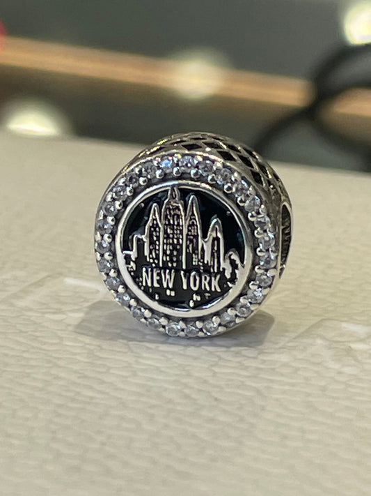Pandora New York City Exclusive Silver Signet Travel Charm