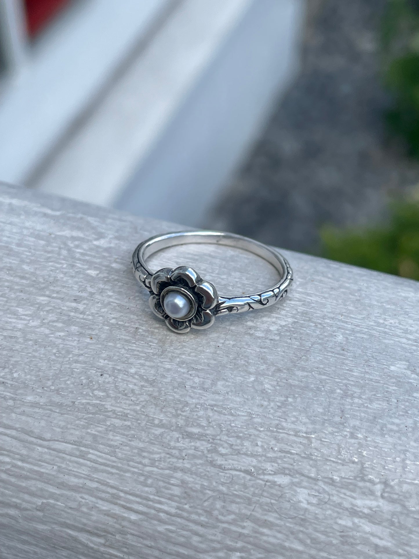 Designer ATI 925 Sterling Silver Petite Pearl Flower Ring Size 8.5