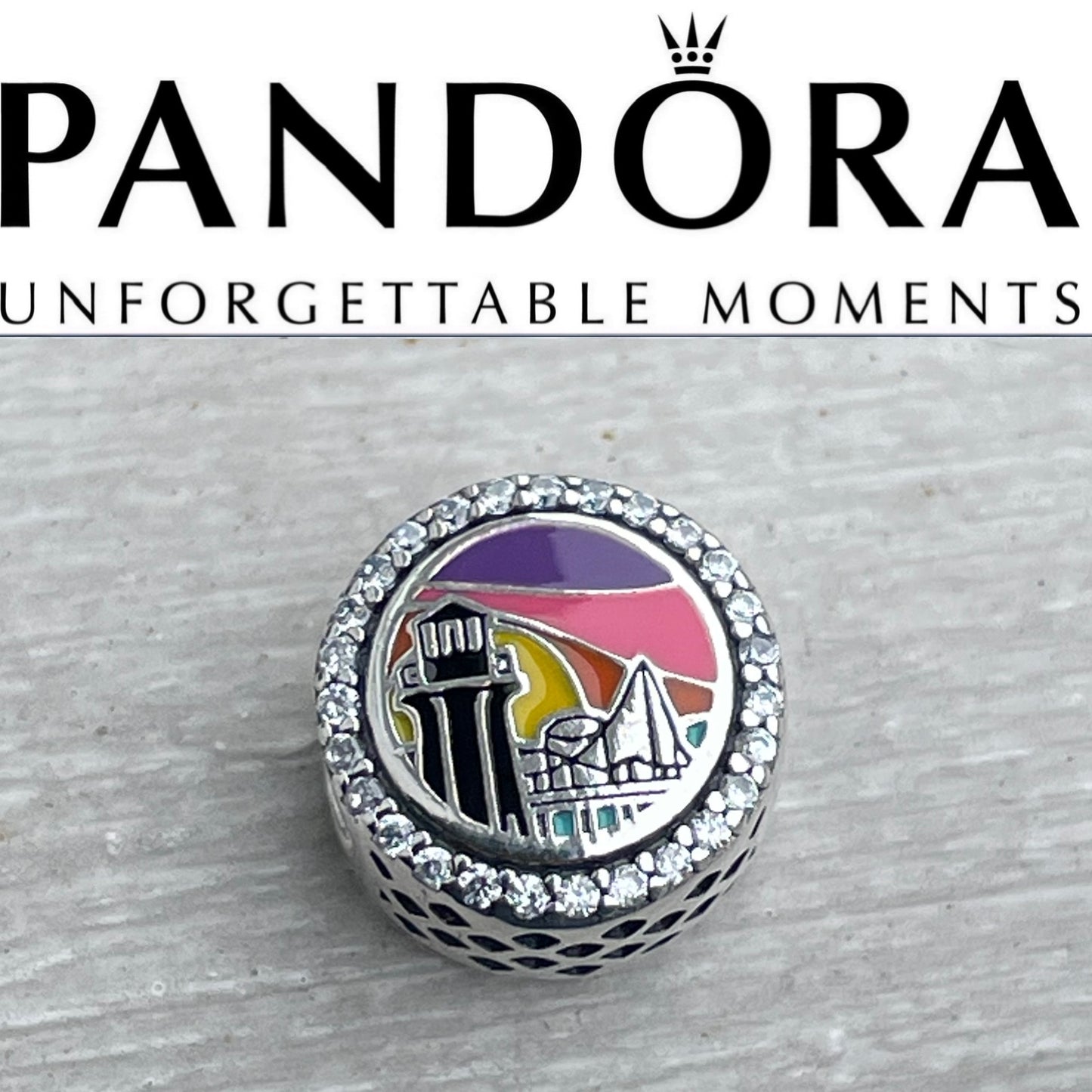 Pandora Sandusky Ohio State Exclusive Travel Signet Round Charm