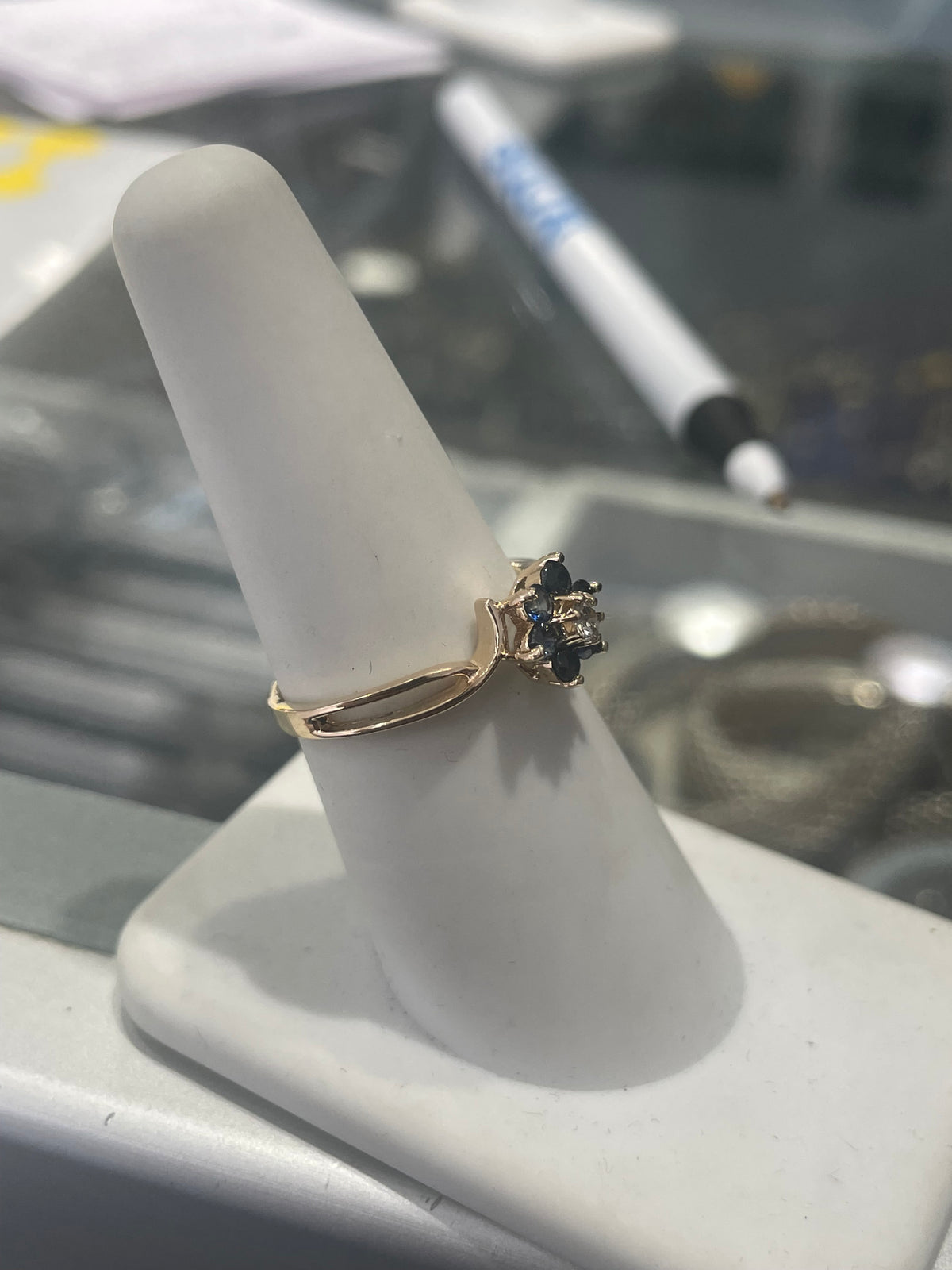 14k Gold Natural Sapphire and Diamond Flower Ring Size 7