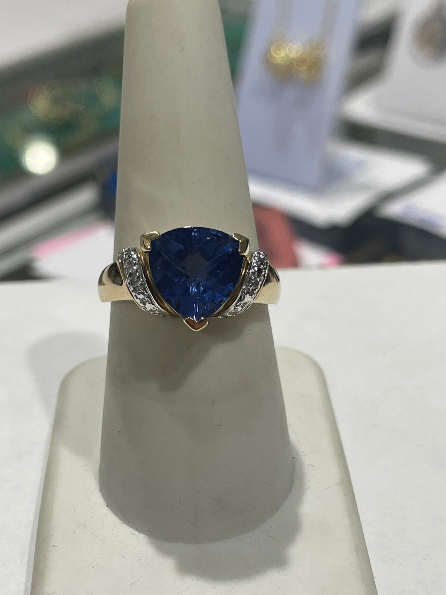Sterling Silver Vermeil Trilliant Tanzanite Stone Classic Statement Ring Size 8