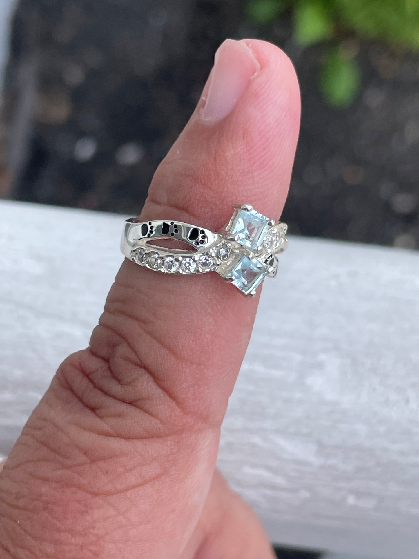 925 Sterling Silver Aquamarine & Cz Cross over Paw print Ring