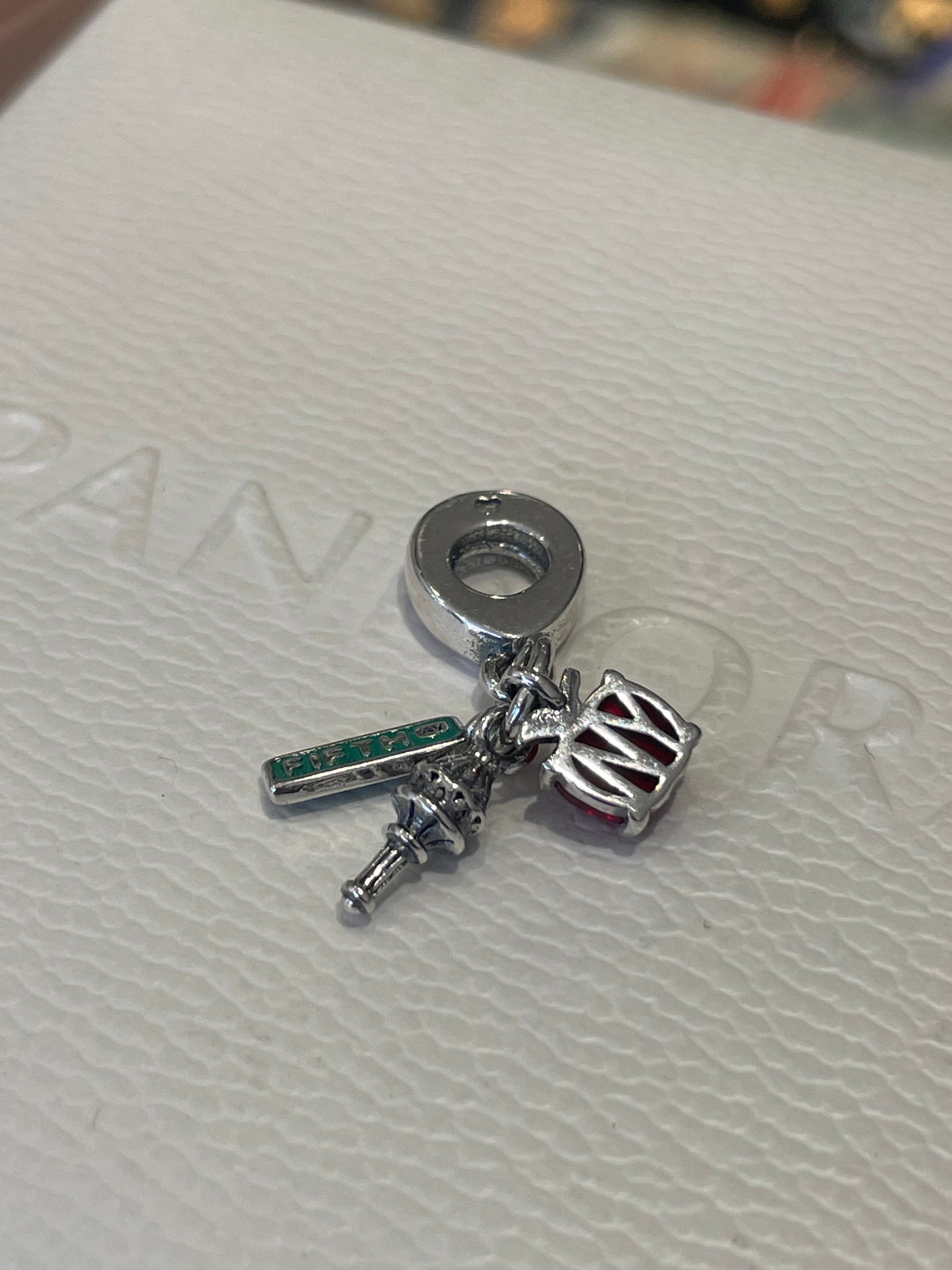 Pandora NYC Highlights Trio Dangle New York City Charm