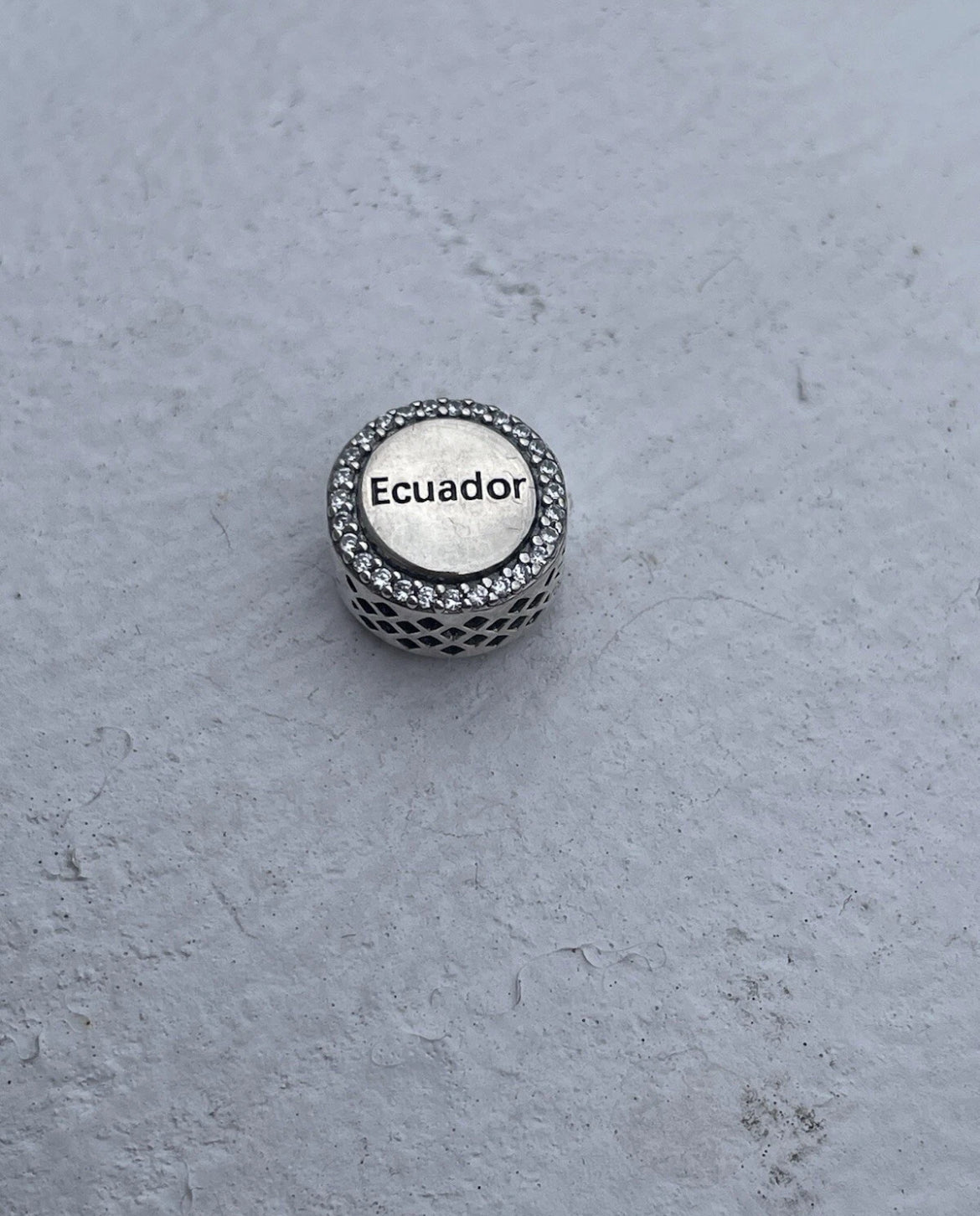 Pandora Ecuador Country Flag Exclusive Travel Round Signet Charm