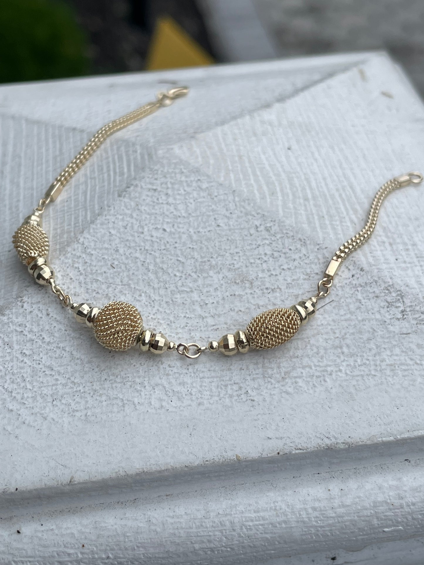 14k Solid Gold Ladies Mooncut Beaded Mesh Link Bracelet 7”