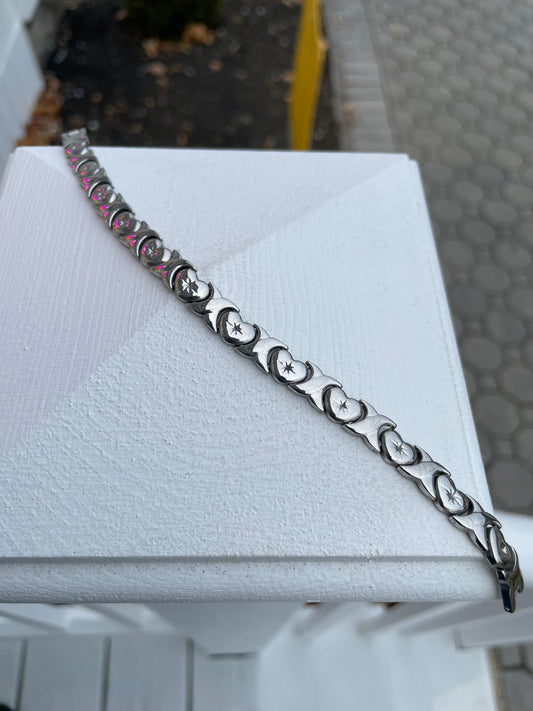 Stainless Steel XO Hugs & Kisses Bracelet 7.5”