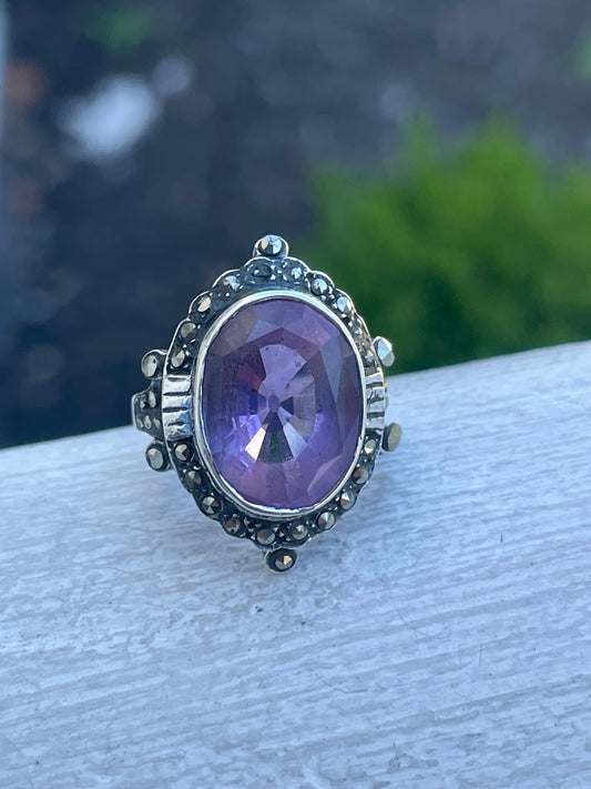 925 Sterling Silver Vintage Amethyst & Marcasite Ring Size 4
