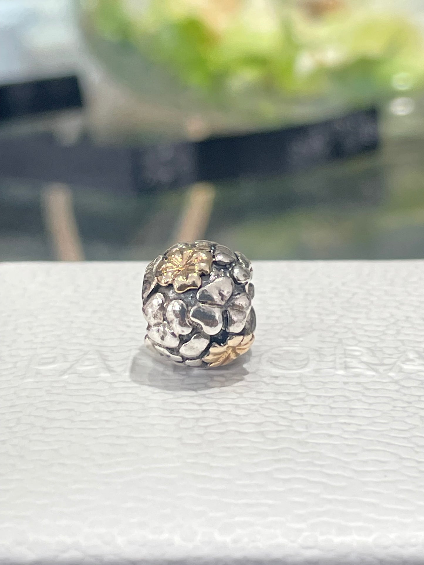 Retired Pandora Two Tone Lucky 4 Leaf Clover Charm 790387