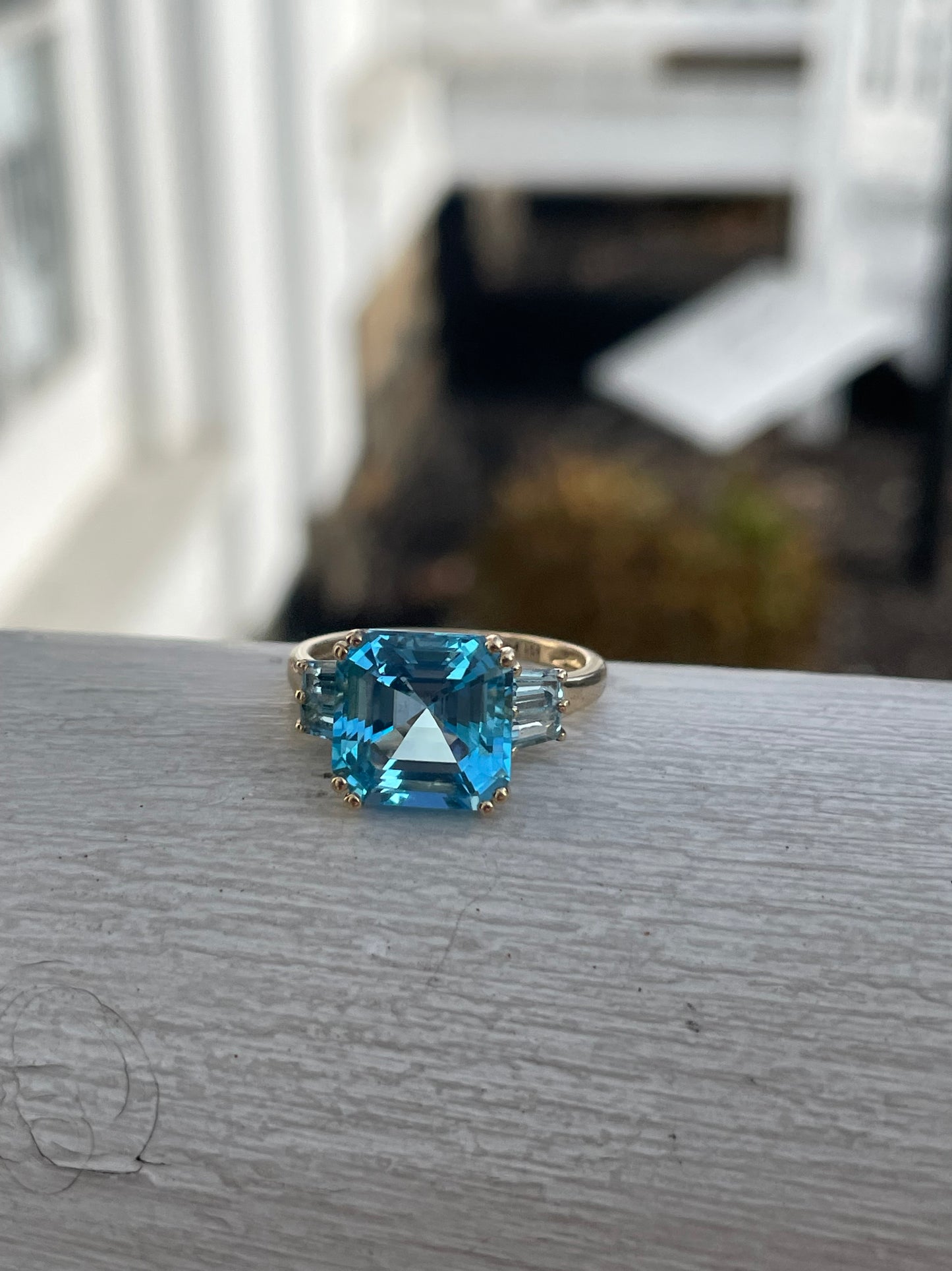 14k Gold Swiss Blue Topaz Cushion Cut Cocktail Ring Size 7