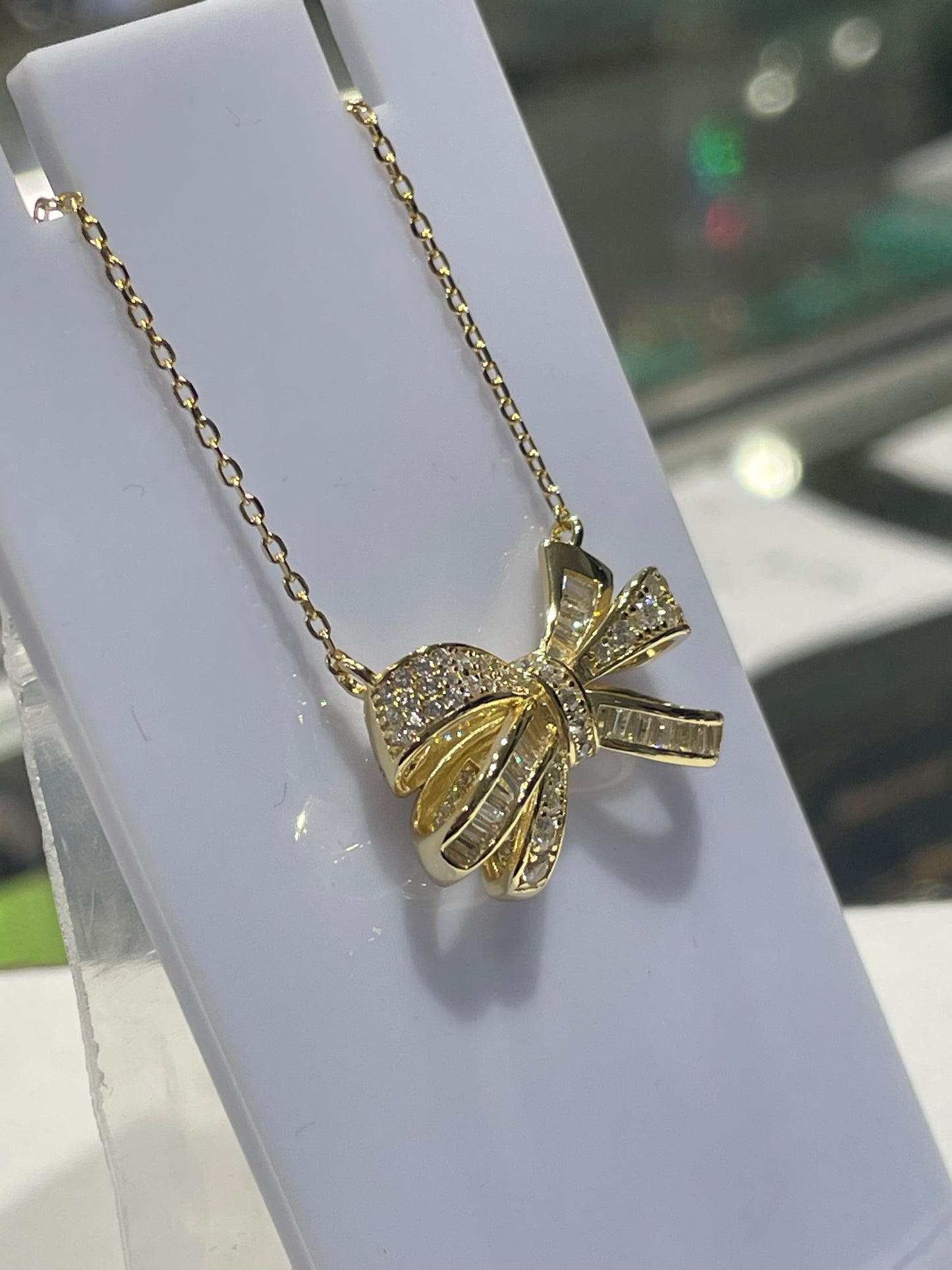 925 Sterling Silver Vermeil Sparkling Cz Bow Necklace