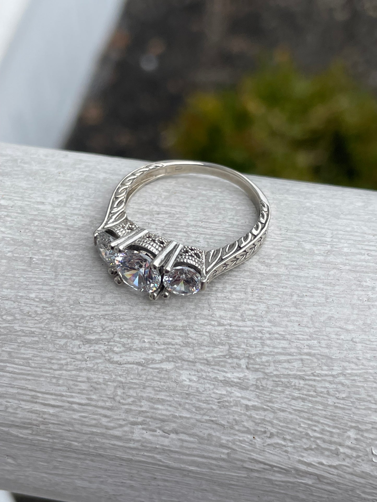 925 Sterling Silver Decorative Filigree Past Present Future Ring Size 10