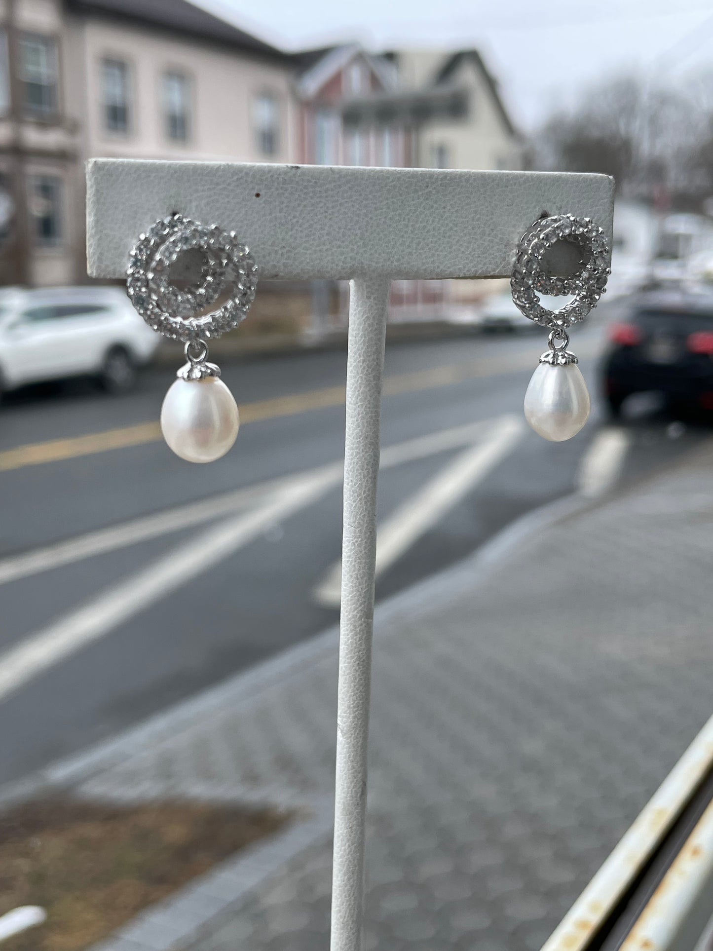 925 Sterling Silver Swirl Cz & Pearl Dangle Earrings (K25)